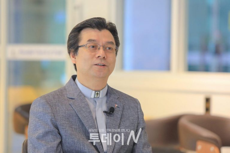 [피플] 36년의 목회, 어려움과 절망 속에서도 교회를 지켜낼 수 있었던 이유!